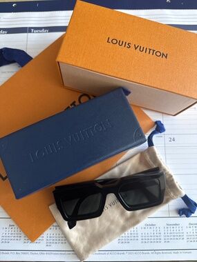 Clash Square Glasses